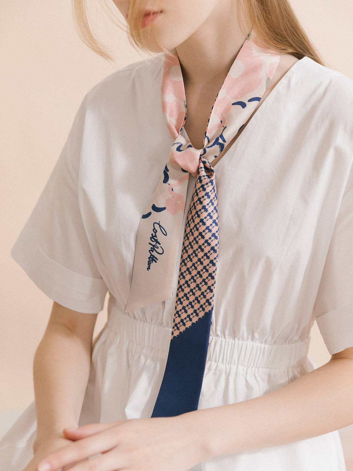 "Floral Houndstooth" Silk Twill Skinny Scarf: Blue