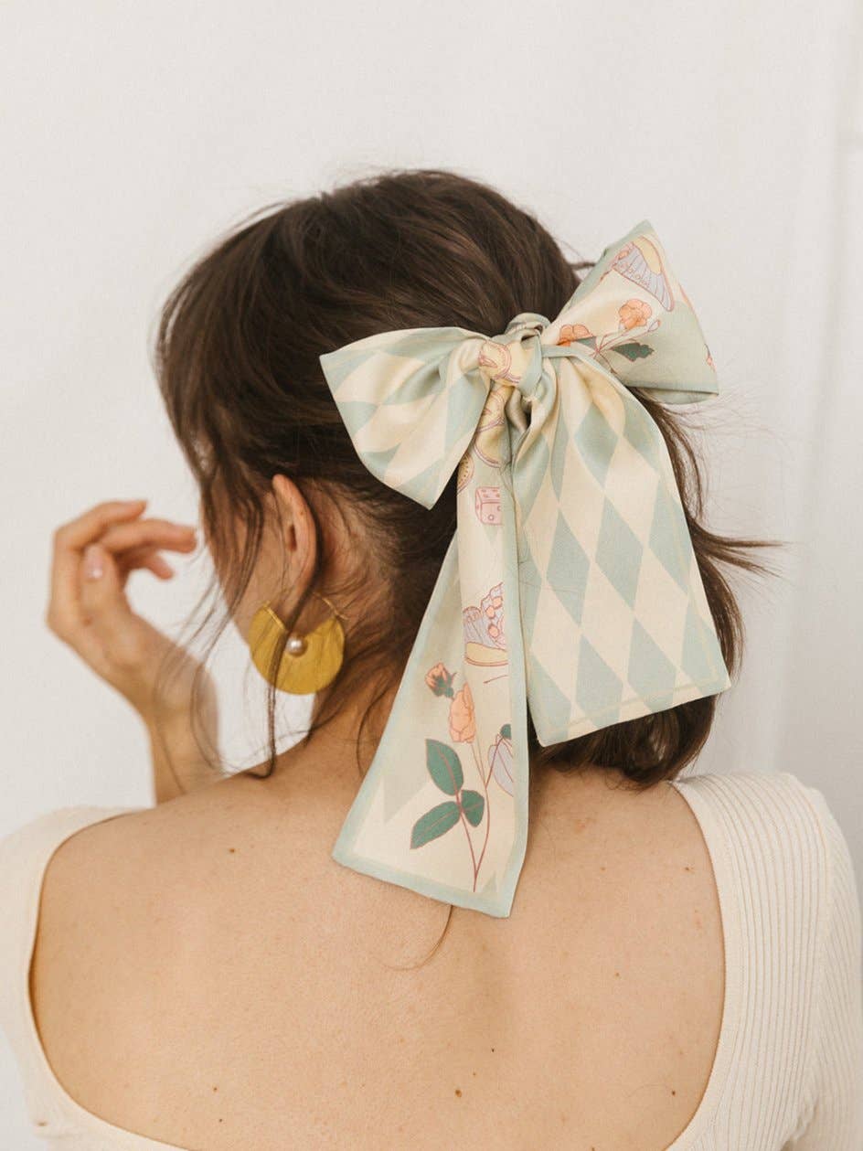 "Wonderland" Silk Twill Neck Bow: Pastel Green
