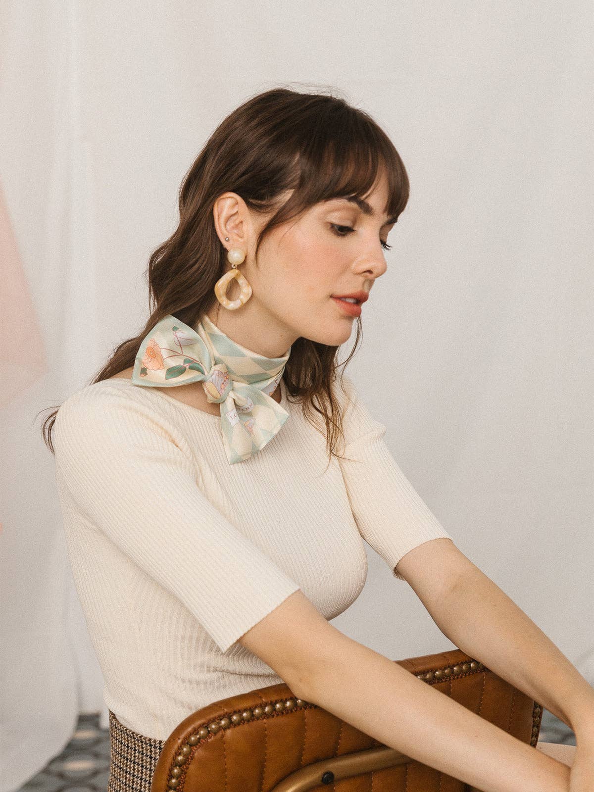 "Wonderland" Silk Twill Neck Bow: Pastel Green